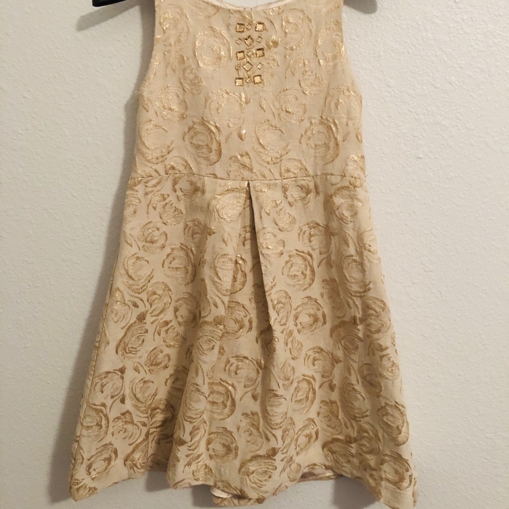 Girls dress